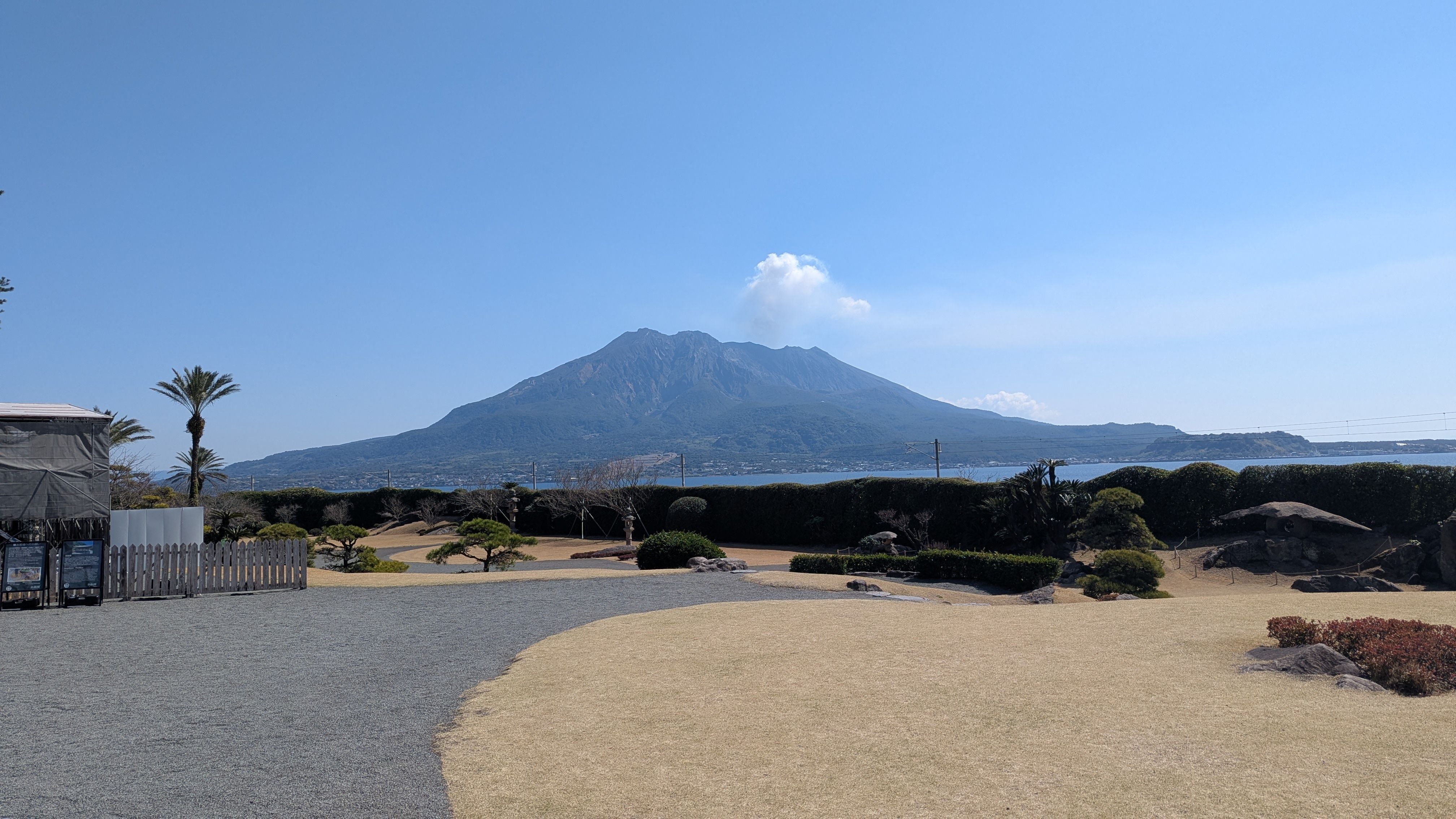 Image in a image block